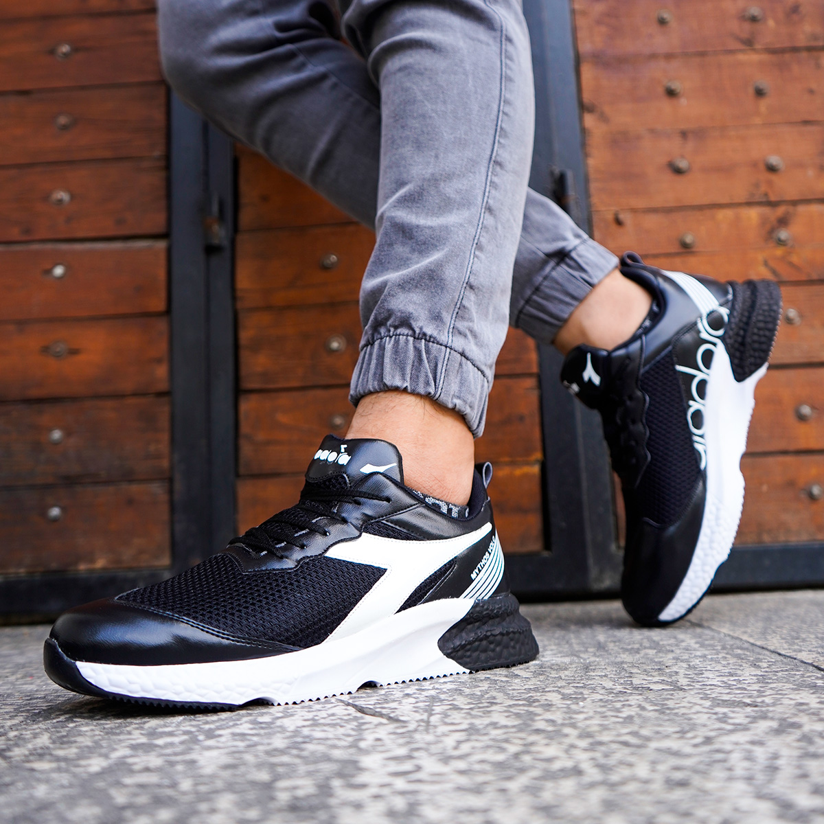 کفش مردانه Diadora مدل S500 رنگ مشکی