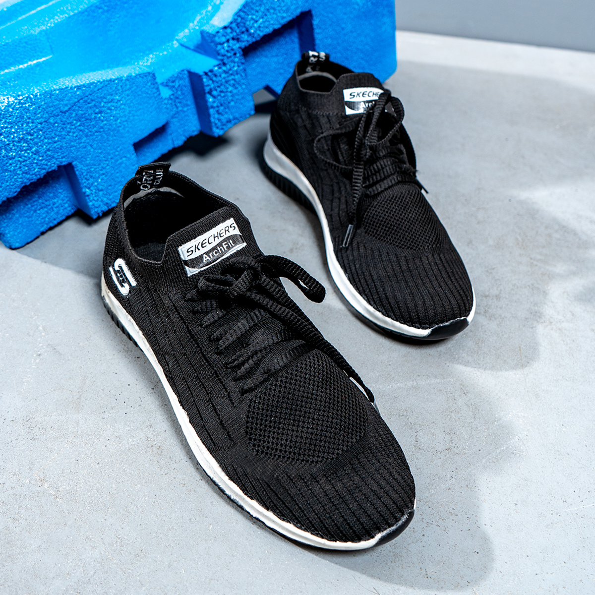 کفش ورزشی اسکیچرز زنانه مدل Evana