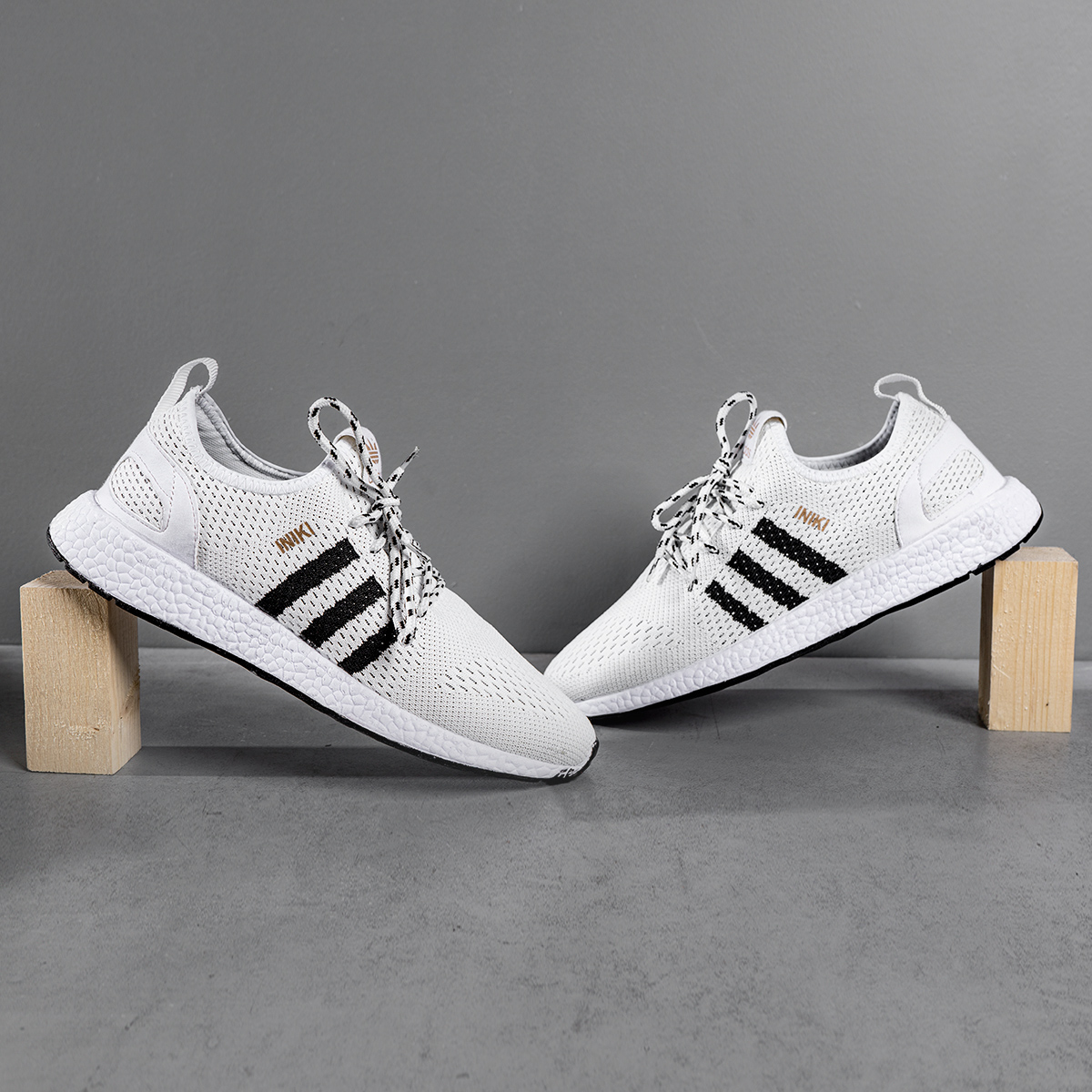 کفش ورزشی Adidas مردانه سفید مدل Unifactor