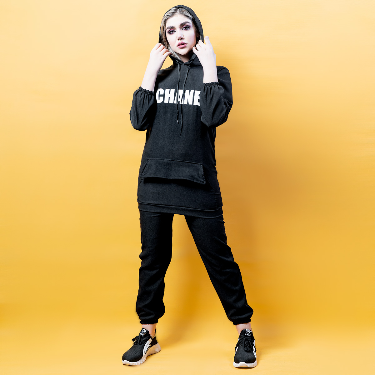 ست هودی شلوار Chanel مشکی دخترانه مدلloniya