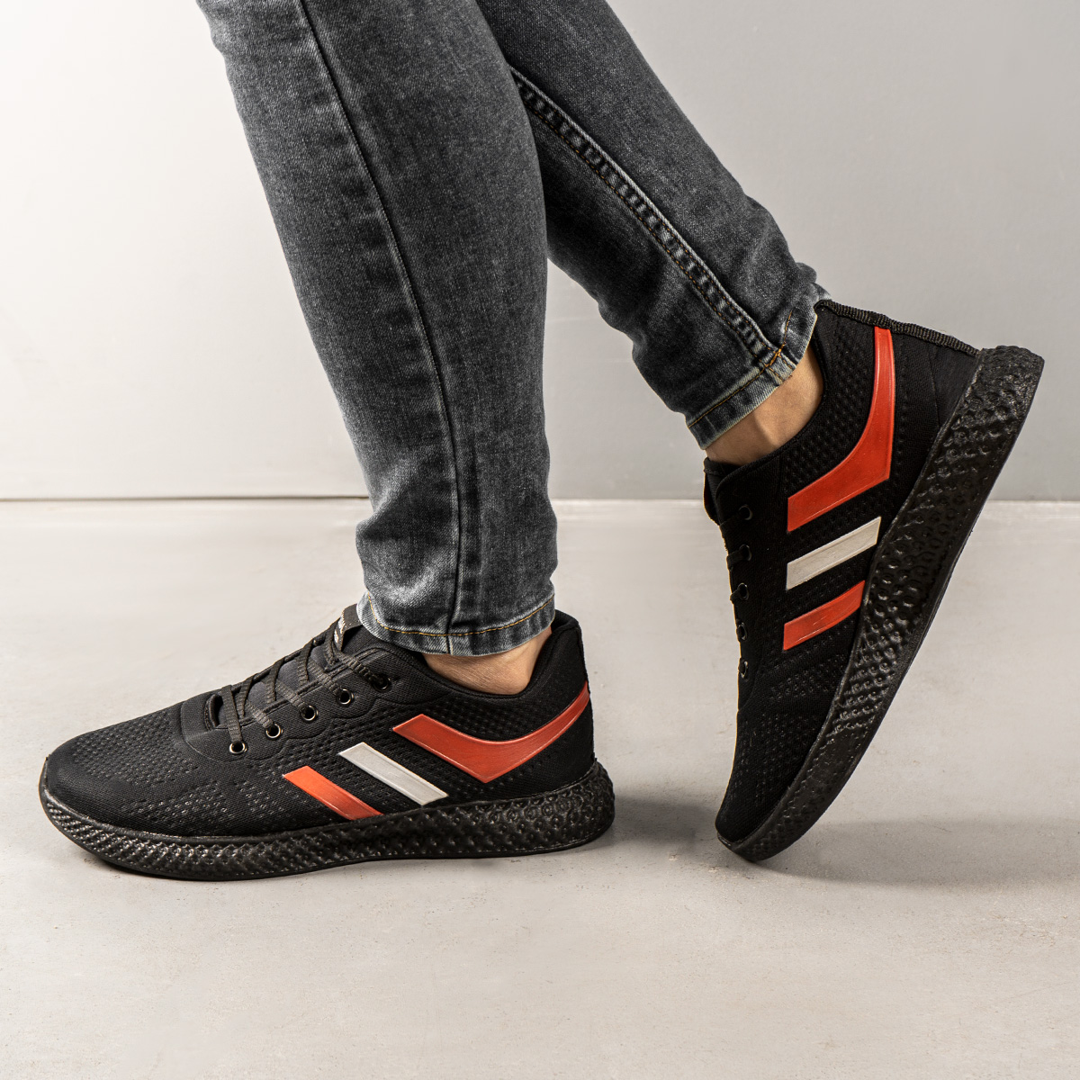 کفش ورزشی آدیداس(T) زیره مشکی مردانه مدل batin