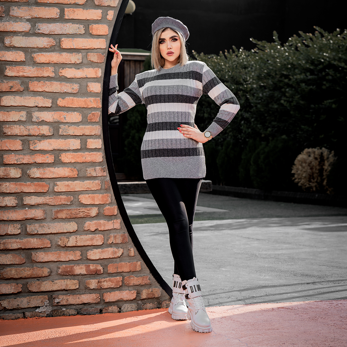 تونیک بافت زنانه راه راه طوسی مشکی مدل kareno