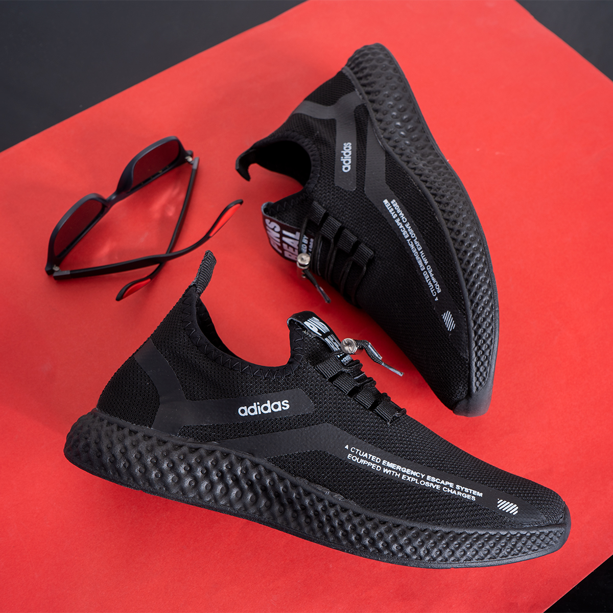 کفش ورزشی Adidas مردانه مشکی مدل Titan