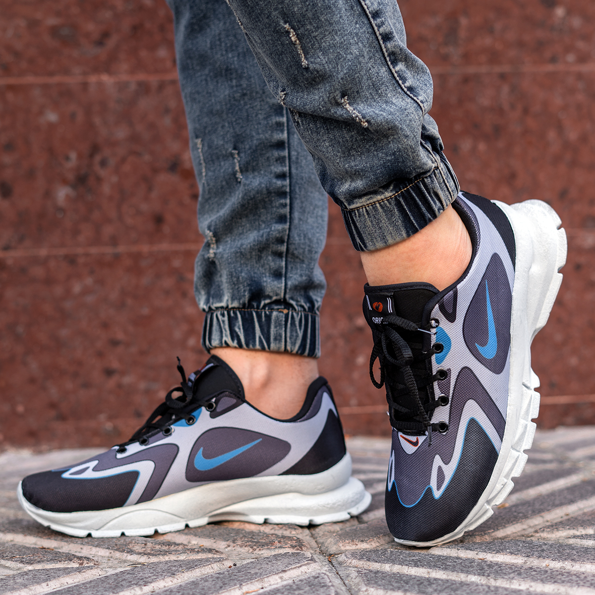 کفش ورزشی طوسی مشکی مردانه Nike مدل Bevis