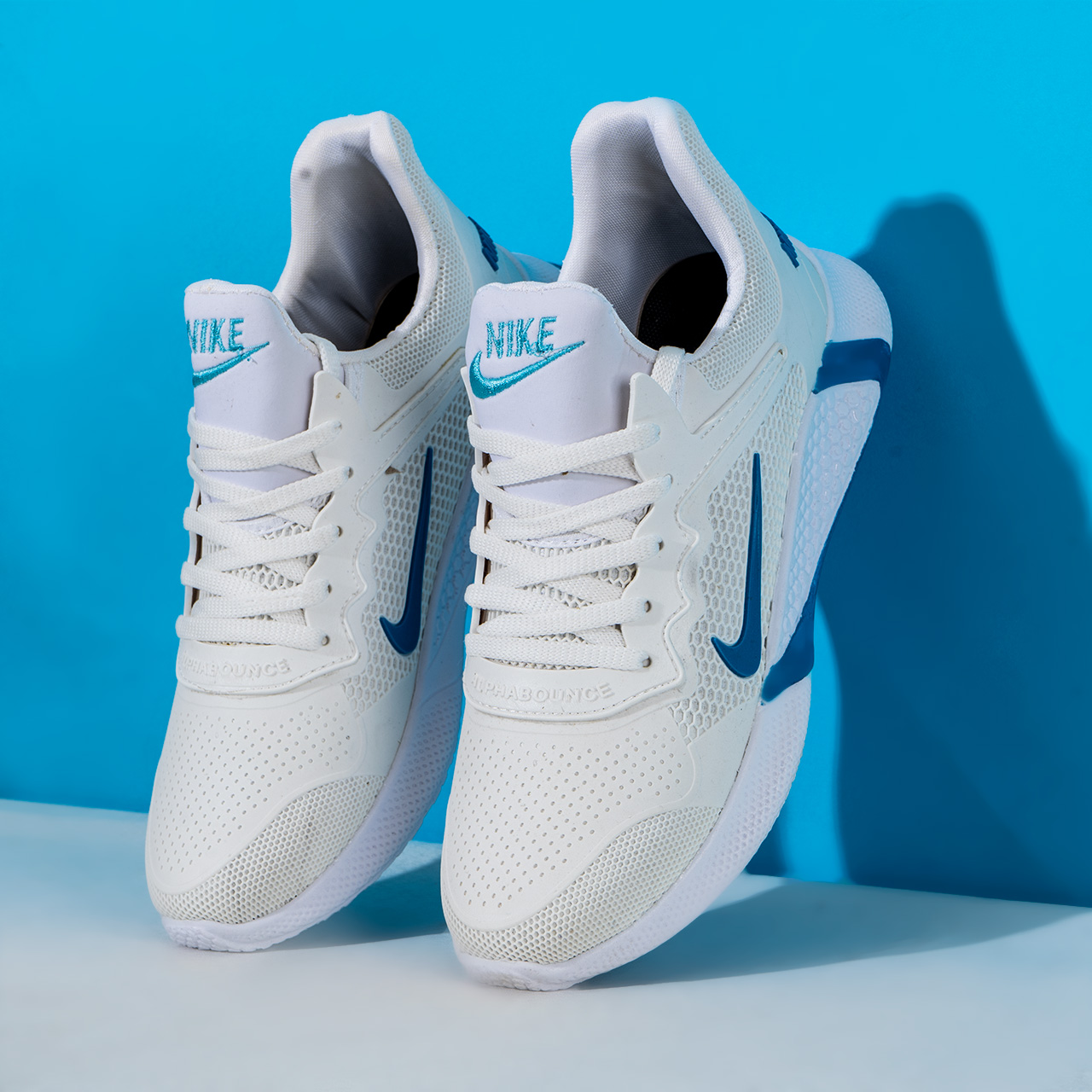 کفش ورزشی نایک مردانه سفید آبی مدل Alpha