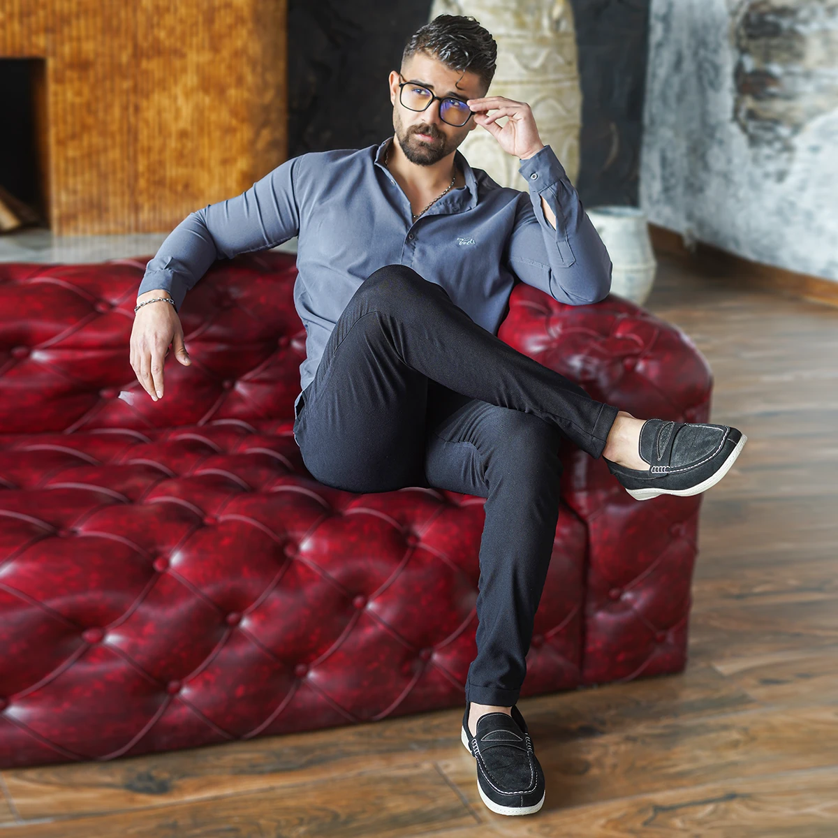 پیراهن مردانه طوسی تیره مدل VQ