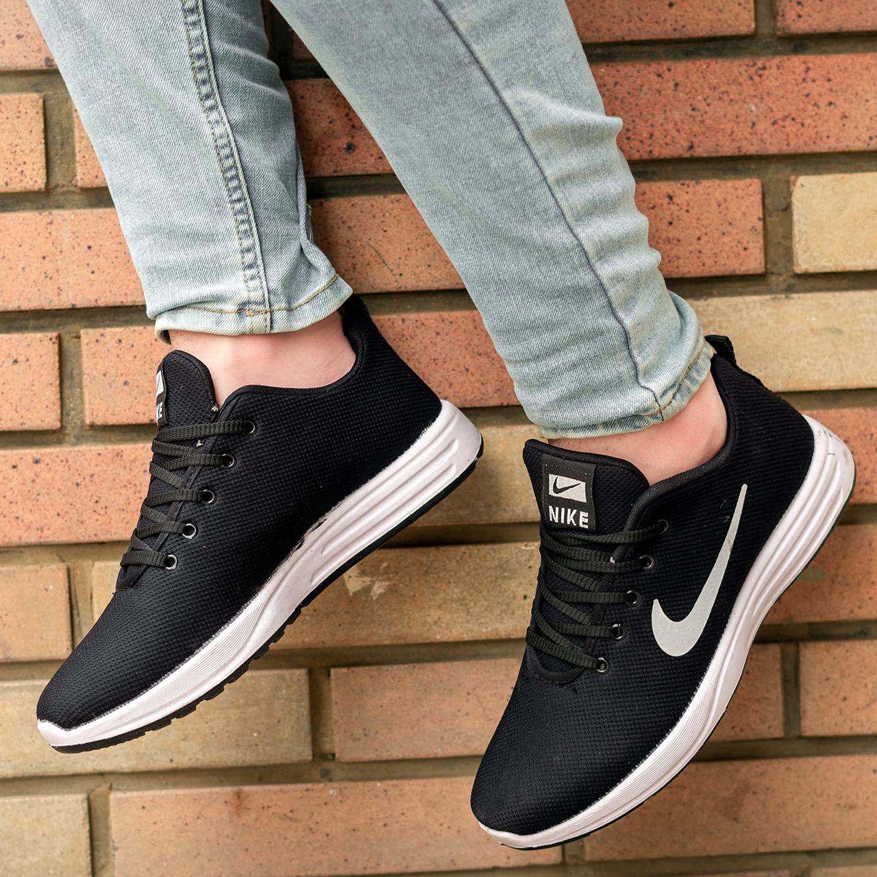 کفش ورزشی مردانه نایک مشکی مدلT52