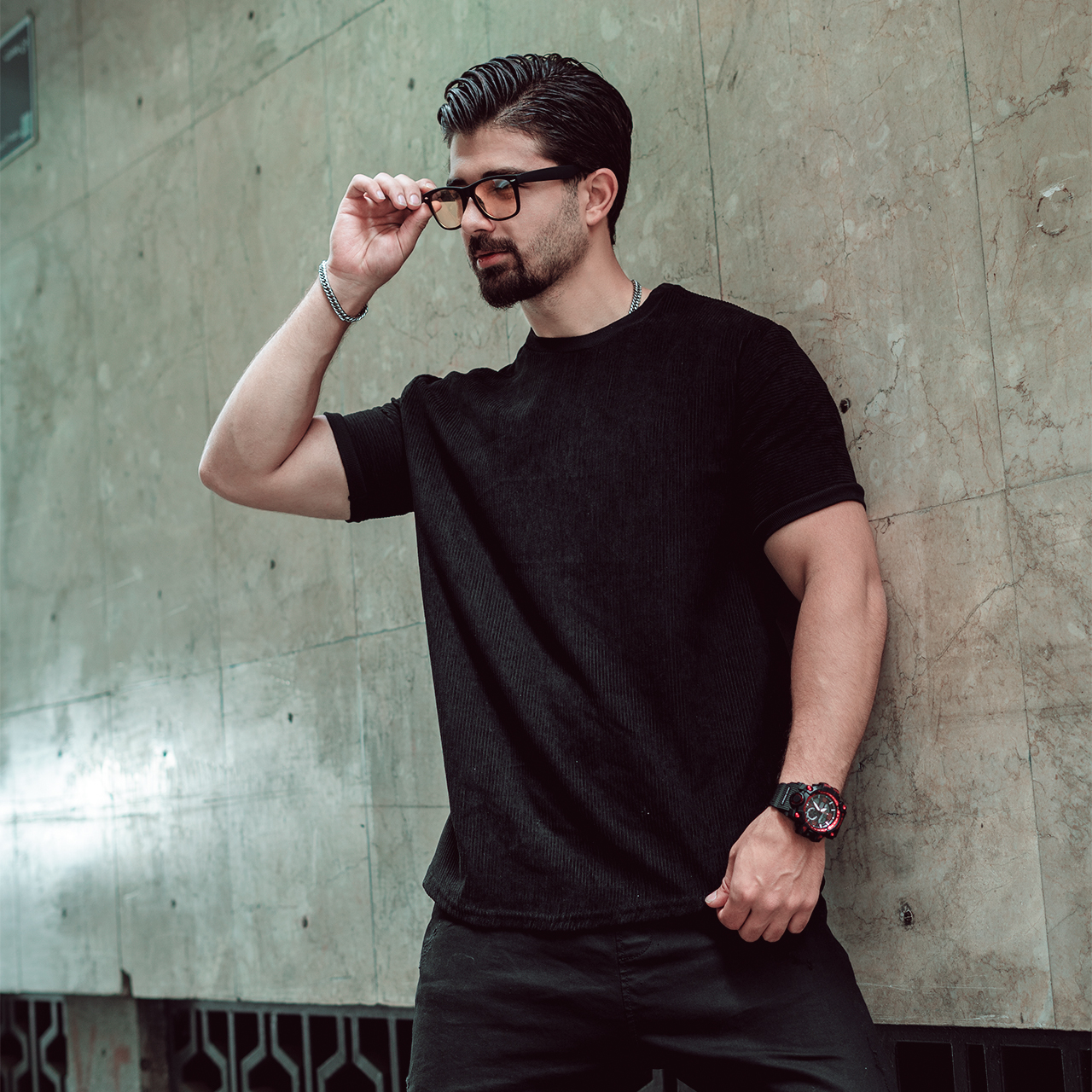 تیشرت مخمل کبریتی مشکی مردانه مدل Farshid