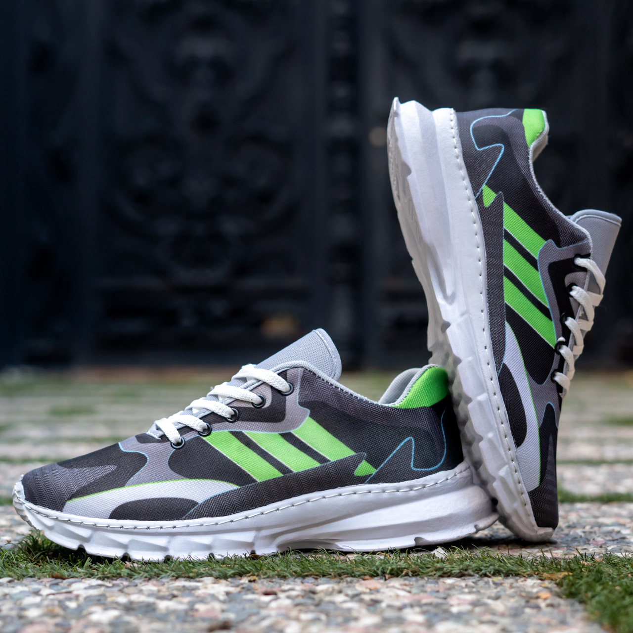 کفش ورزشی(T) خاکستری سه خط سبز مردانه مدل E98