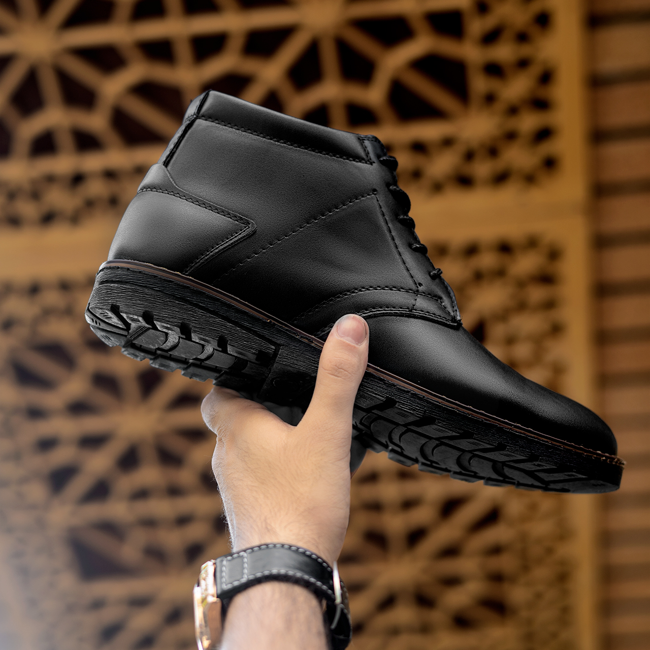 نیم بوت مشکی مردانه مدل yata