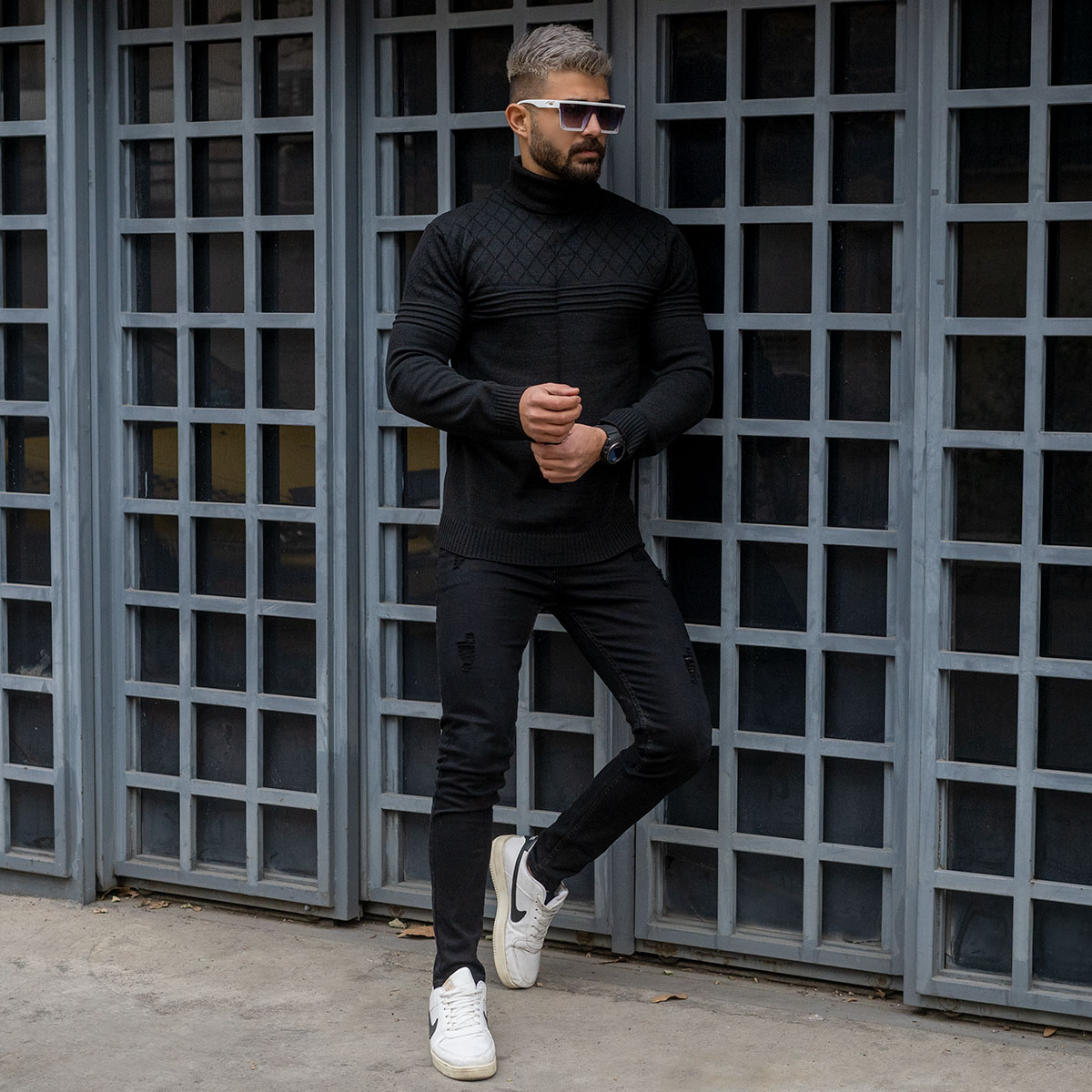 پلیور مردانه مشکی طرح لوزی یقه اسکی مدل Havash