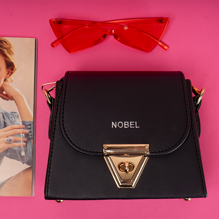 کیف پاسپورتی زنانه مشکی مدل Tara