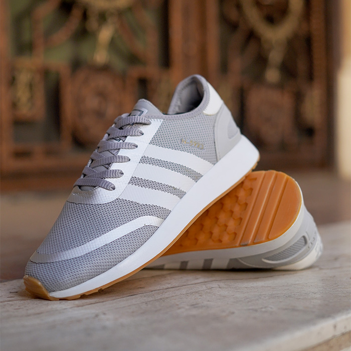 کفش مردانه طوسی سفید مدل N-5923