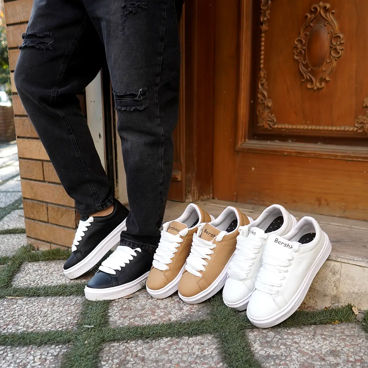 کفش تخت مشکی زیره سفید مردانه مدل MANIN