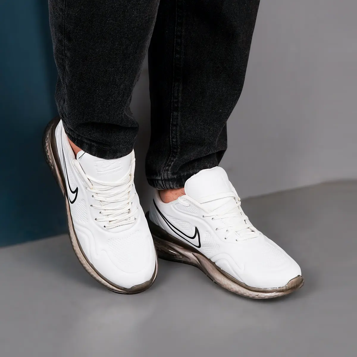 کفش ورزشی مردانه نایک سفید مدل مدل kambiz