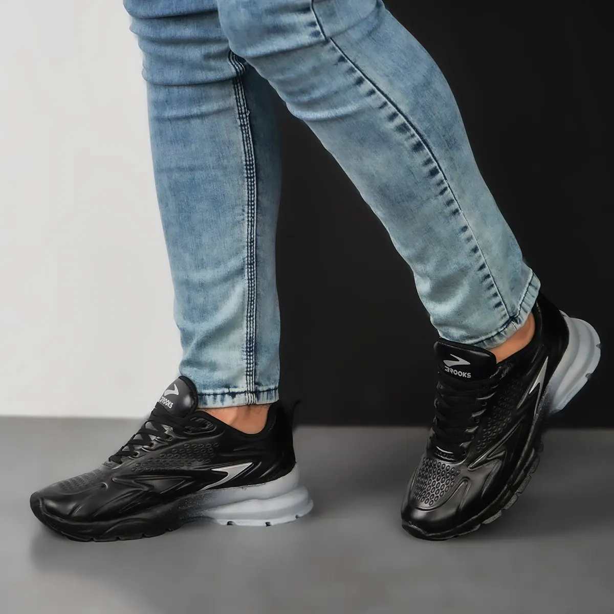 کفش ورزشی مردانه مشکی طوسی مدل marion