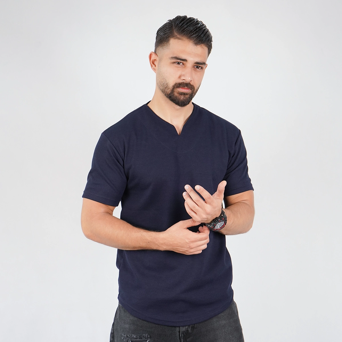 تیشرت سرمه ای یقه کوبایی مردانه مدل Sorad