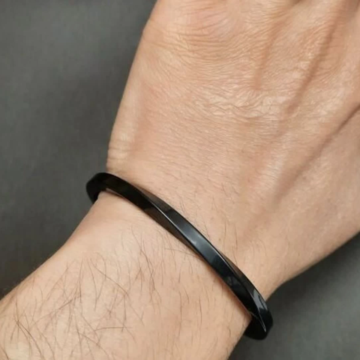 بنگل مردانه مشکی مدل پیچ خورده