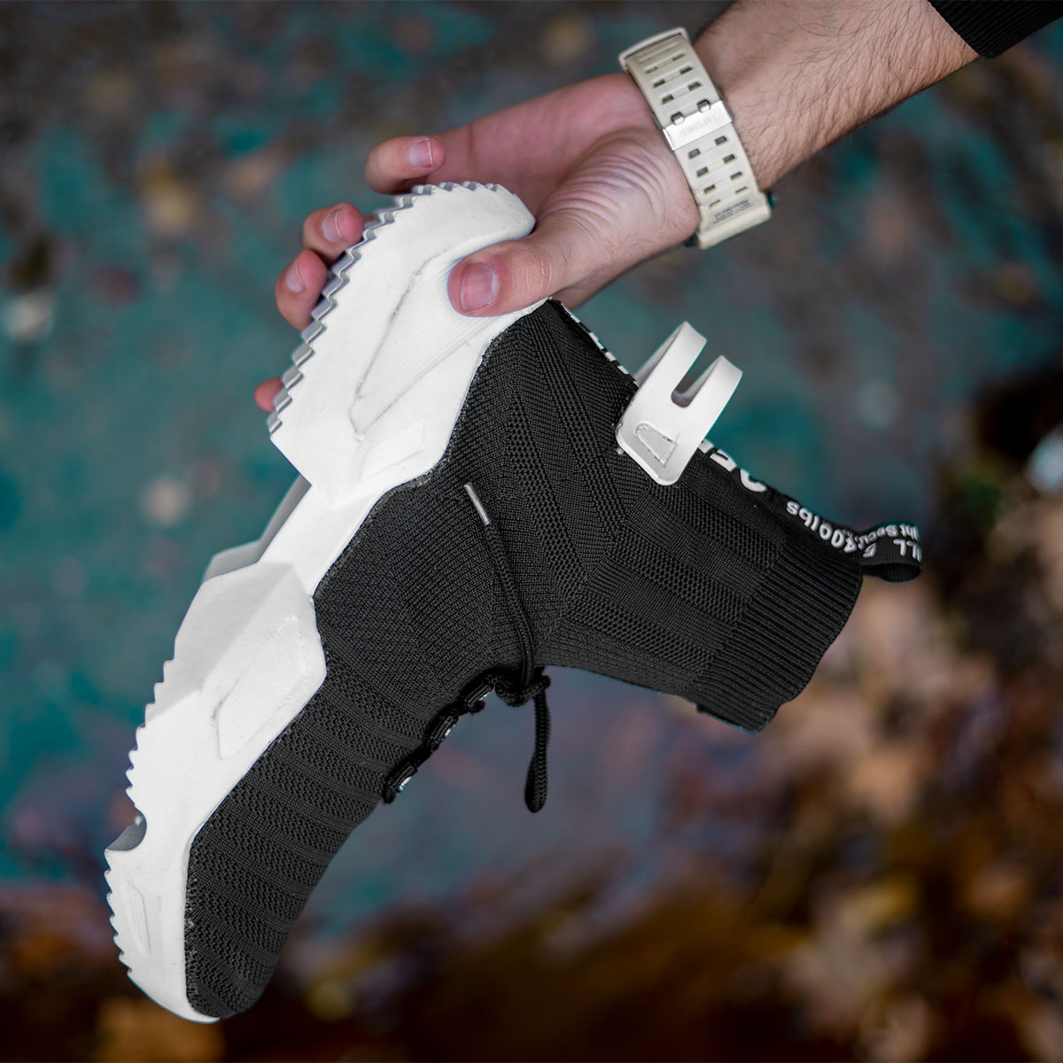 کفش ساقدار مشکی زیره سفید مردانه مدل Sasan