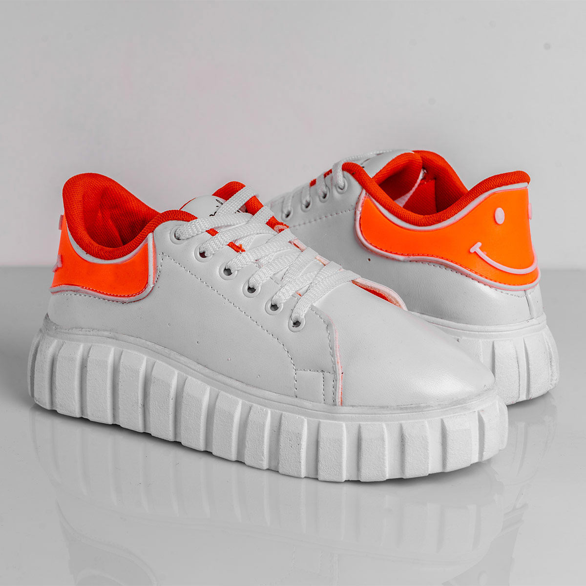 کفش ورزشیsmile زنانه سفید نارنجی مدل Aspin