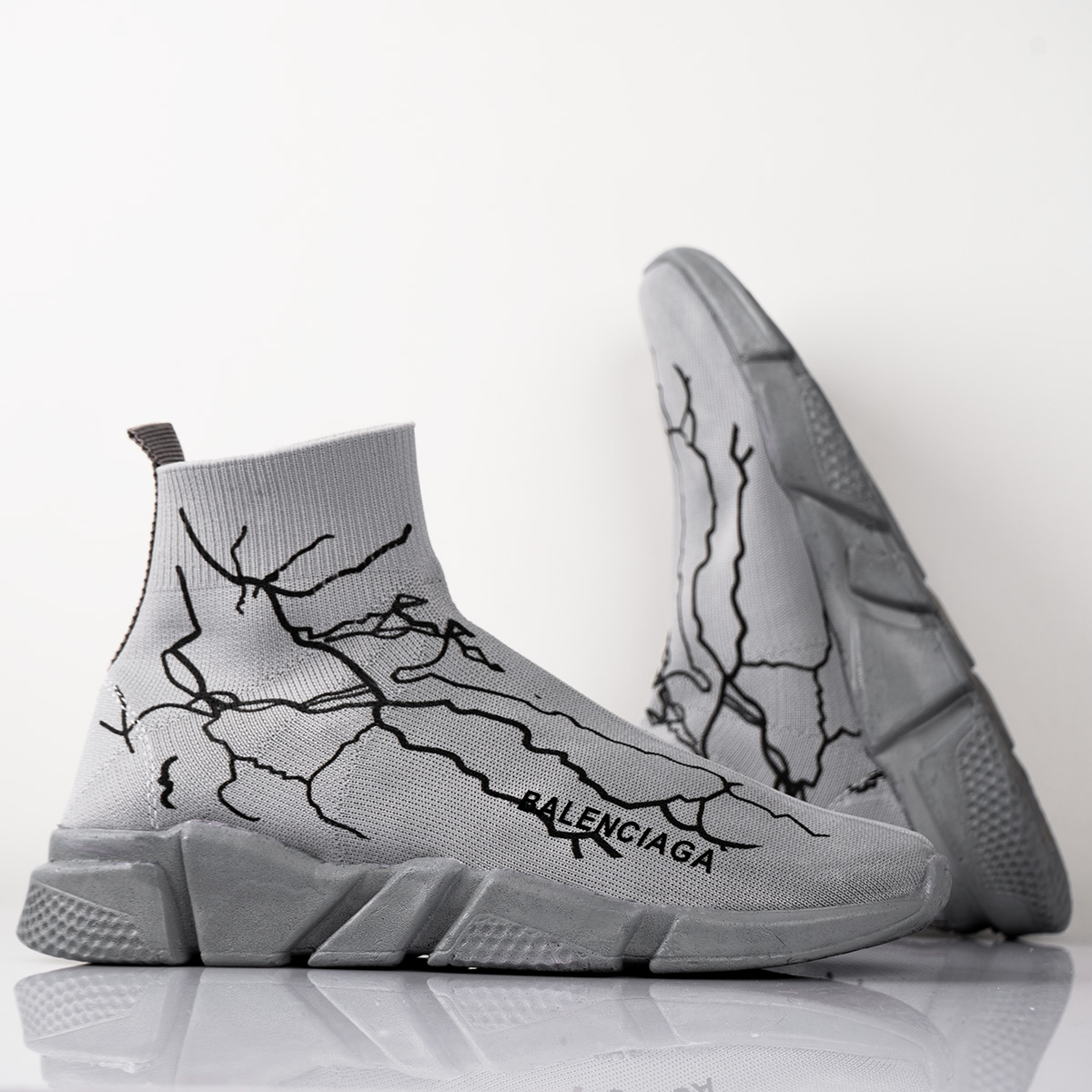 کفش ورزشی Balenciagaمردانه طوسی مدلAgras