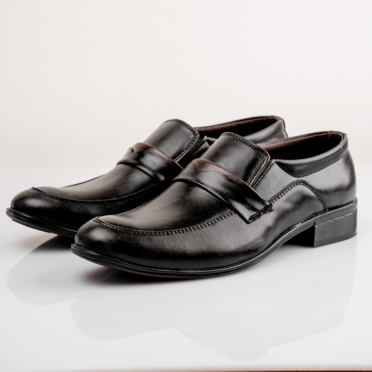 کفش رسمی مردانه مدل Karel