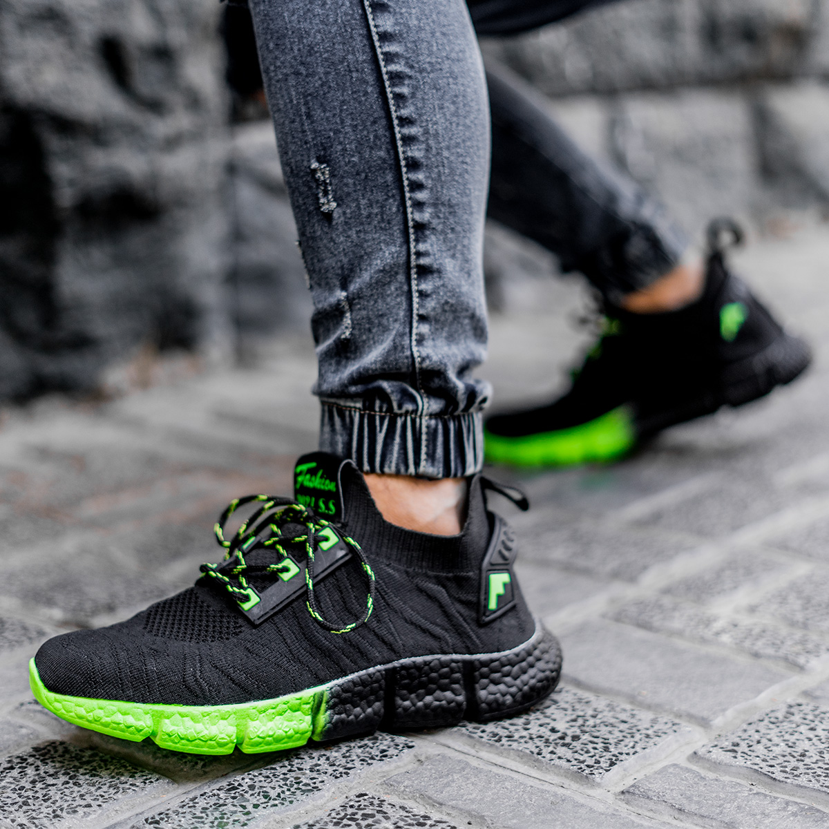 کفش ورزشی مردانه مشکی سبز مدل zebra